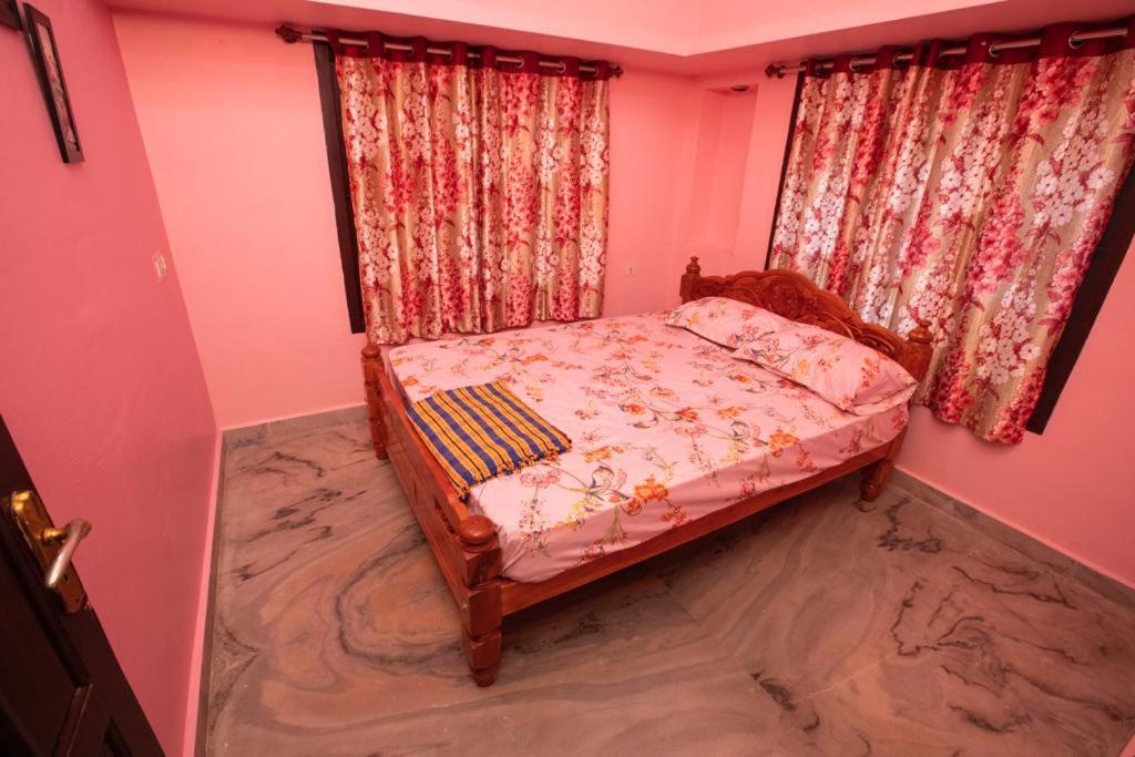 Phoenix Holiday Home Kanyakumari Exterior foto